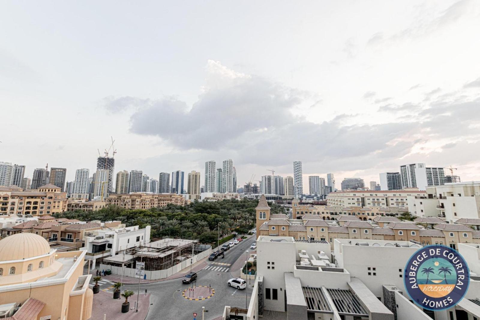 Apartment 2br Duplex Stunning Views,near Circle Mall & Park *