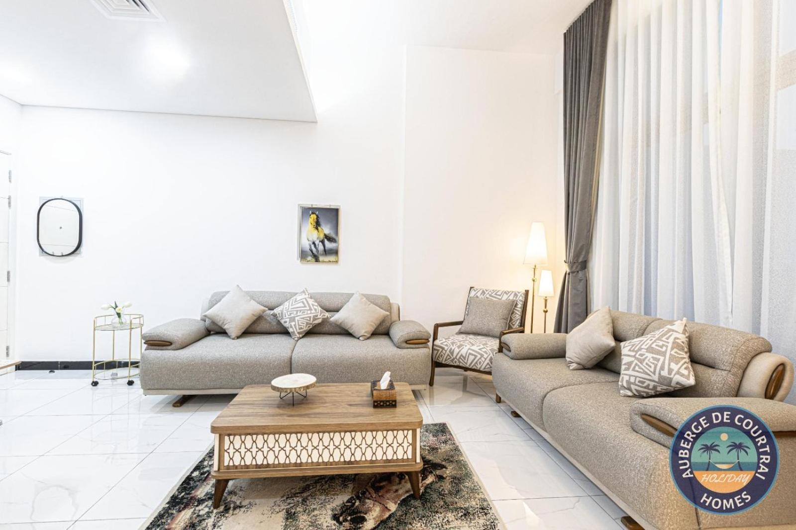Apartment 2br Duplex Stunning Views,near Circle Mall & Park