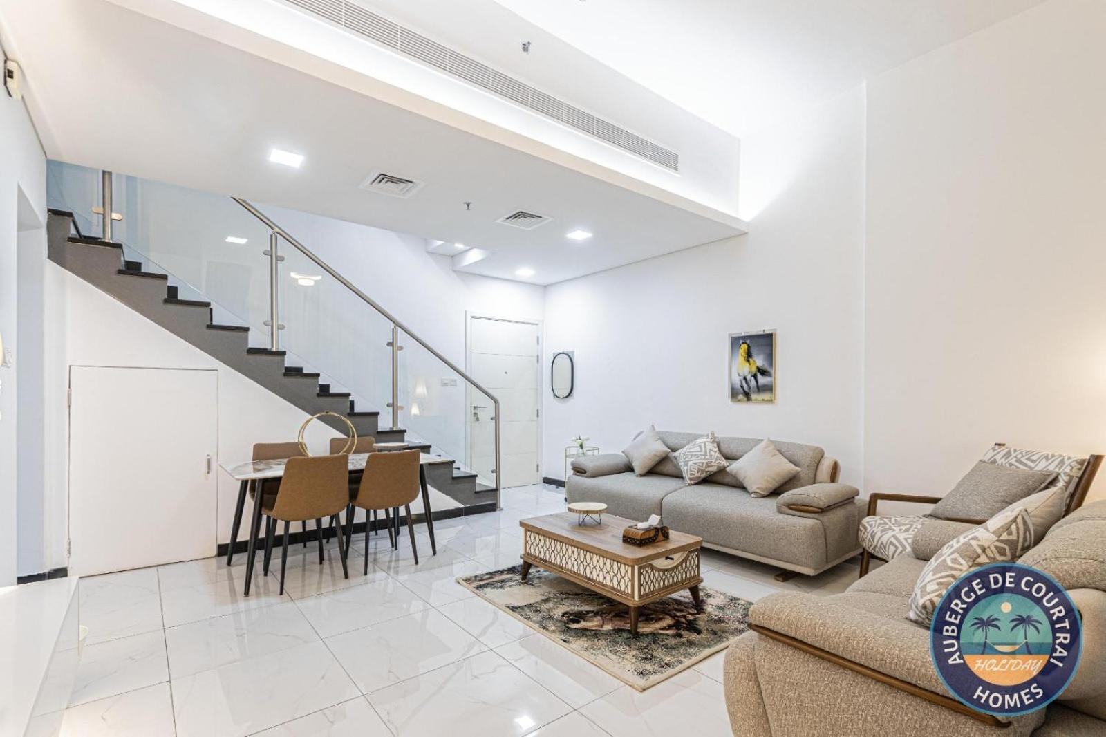 Apartment 2br Duplex Stunning Views,near Circle Mall & Park Dubai